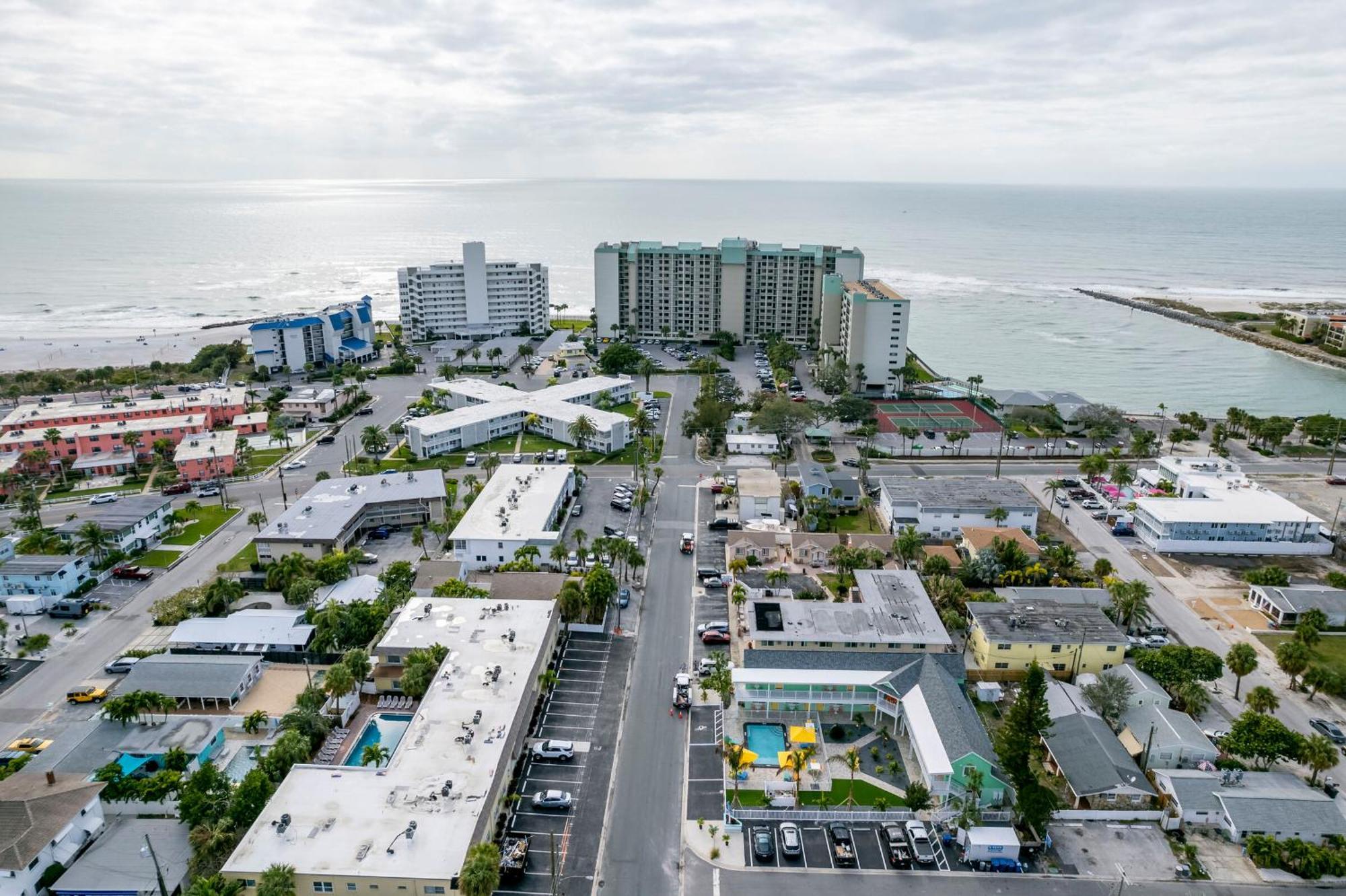 The Lofts At St Pete Beach Exterior foto