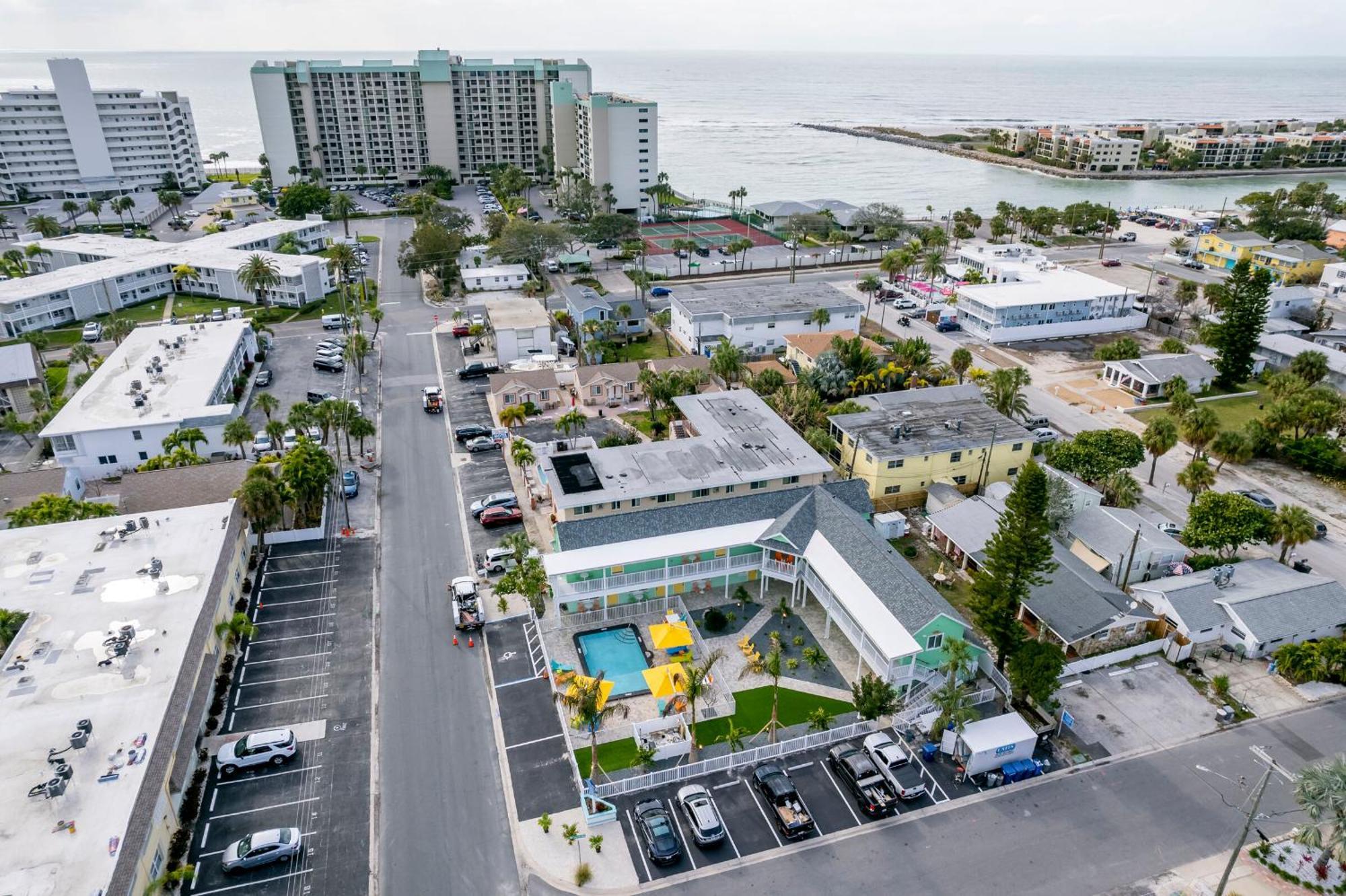 The Lofts At St Pete Beach Exterior foto